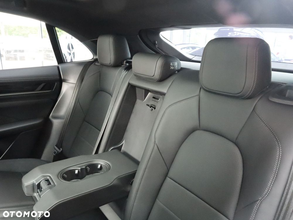 Porsche Macan - 17