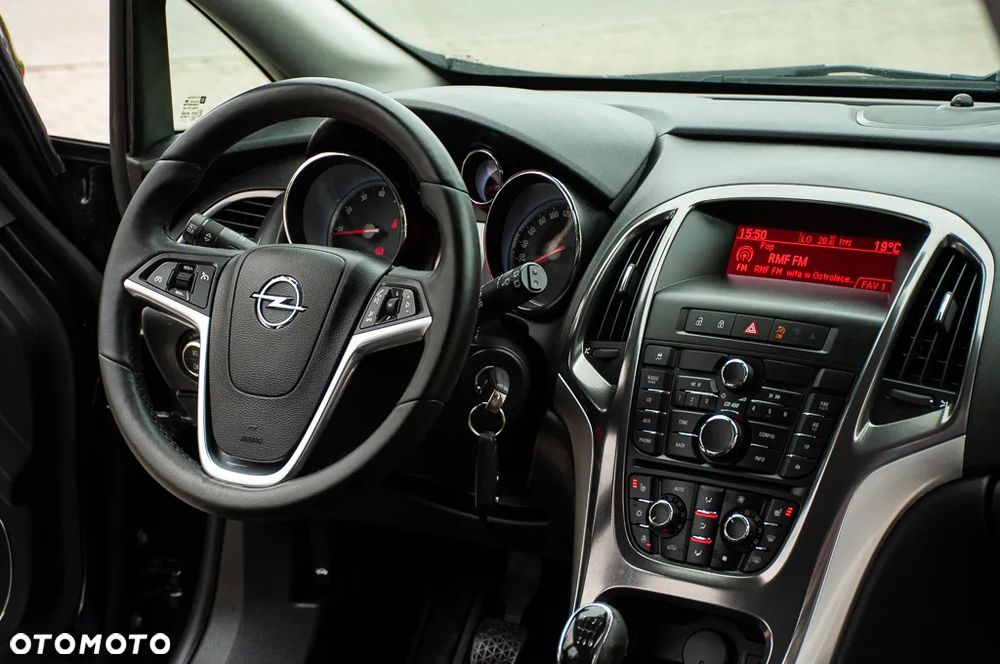 Opel Astra 1.6 Turbo Edition - 22