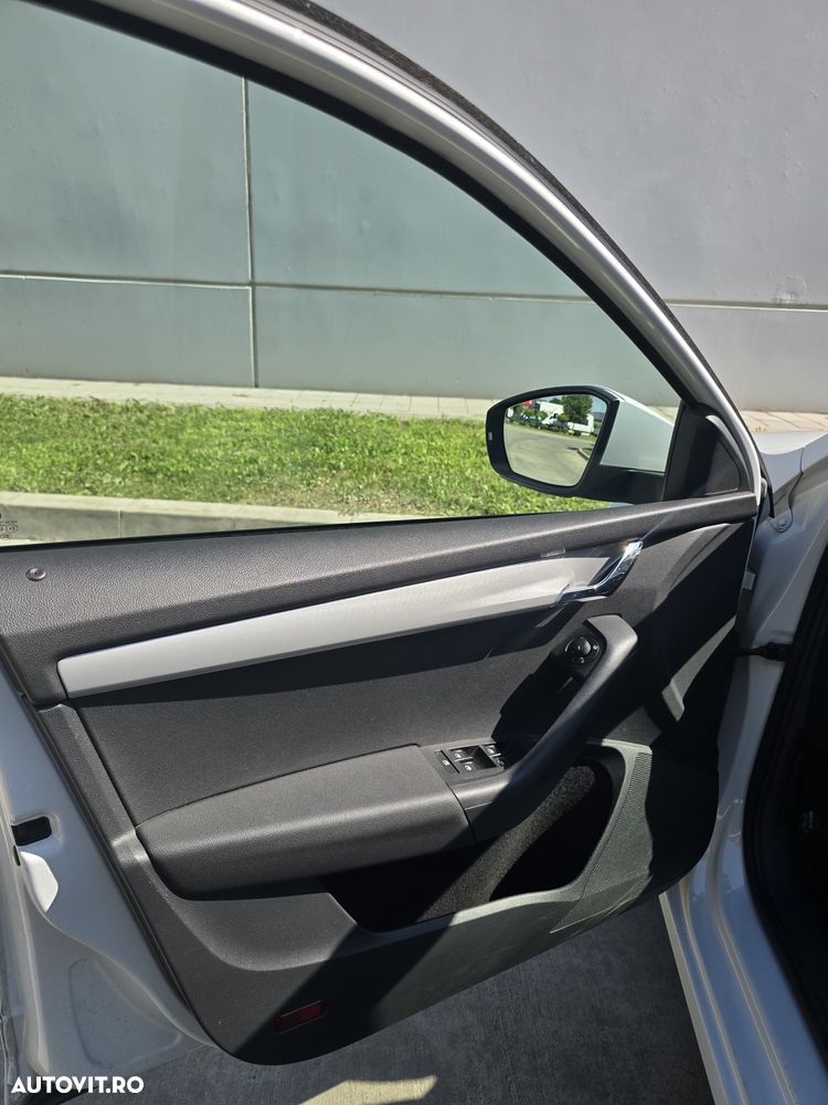 Skoda Octavia 2.0 TDI DSG Ambition - 11