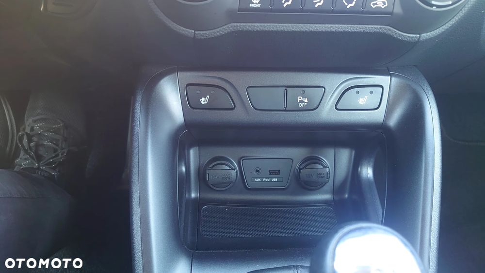Hyundai ix35 1.6 2WD Fifa World Cup Edition - 8
