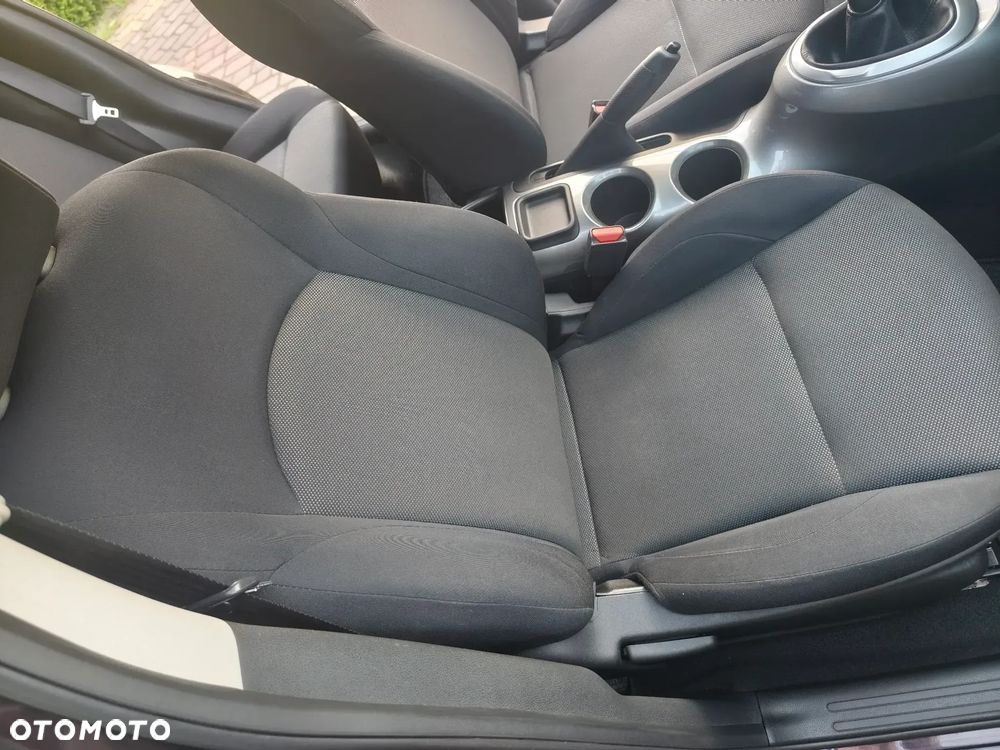 Nissan Juke 1.6 Start/Stop Visia - 16