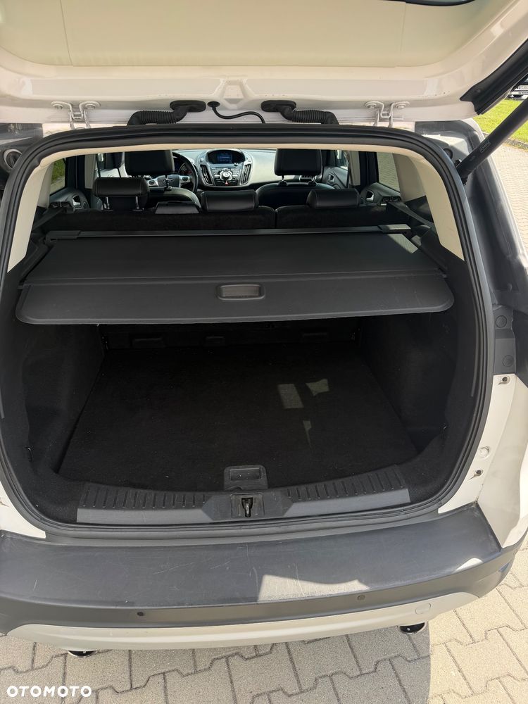 Ford Kuga 2.0 TDCi 4x4 Titanium - 34