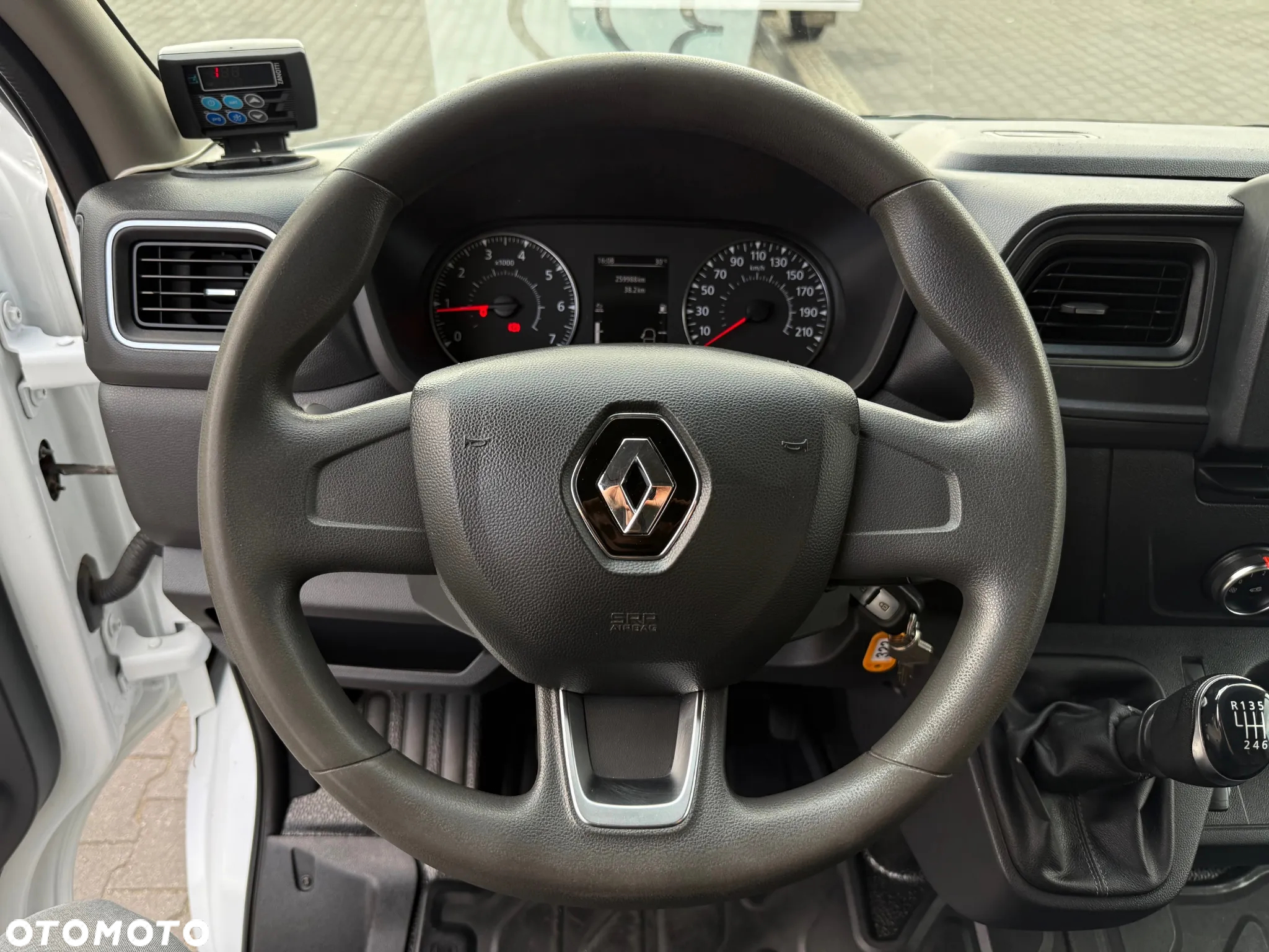 Renault Master 145 DCI Kontener chłodnia do 0C Salon PL - 13
