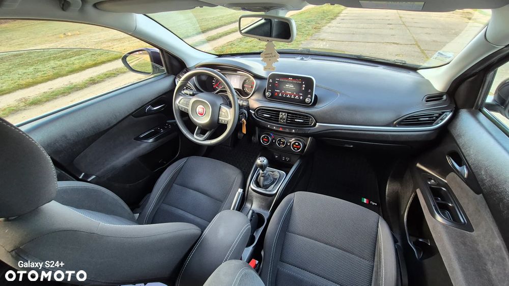 Fiat Tipo 1.6 MultiJet 16v Lounge - 15