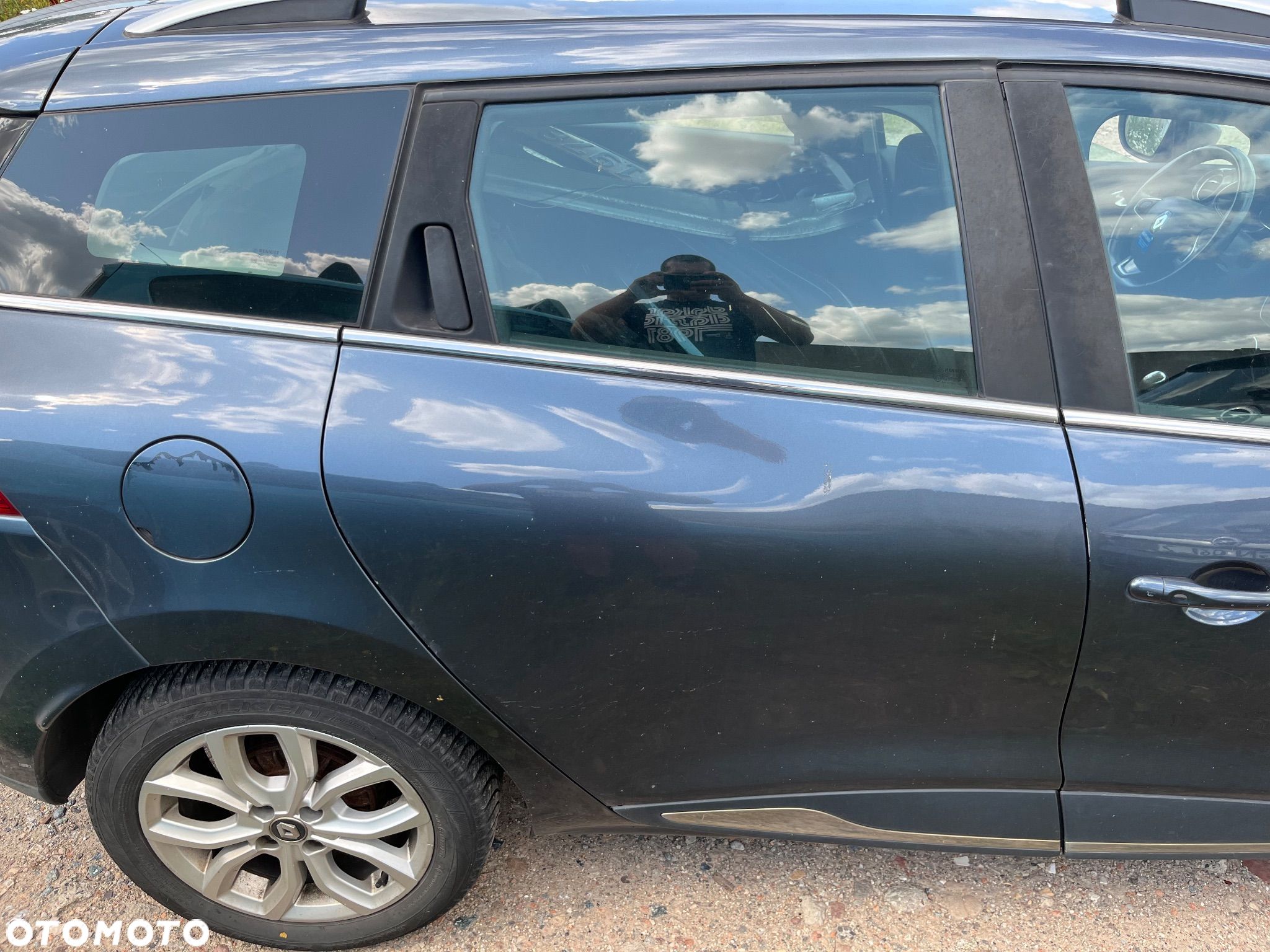 Drzwi tylne prawe Renault Clio IV KOMBI TEKPN - 1