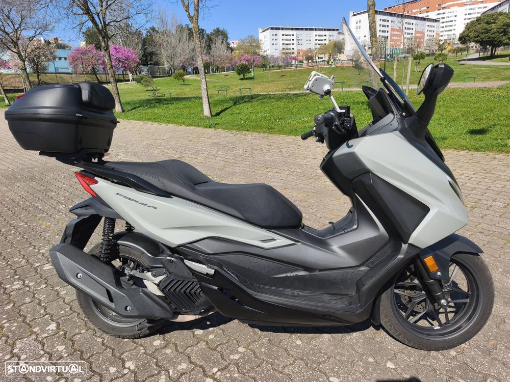 Honda Forza 125 - 12