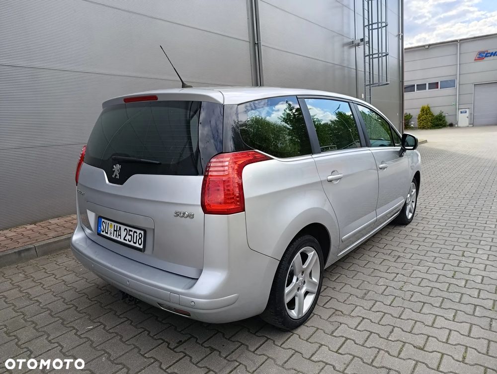Peugeot 5008 1.6 THP Active - 11