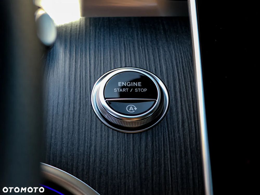 Mercedes-Benz CLE 200 4Matic 9G-TRONIC Edition AMG Line - 27