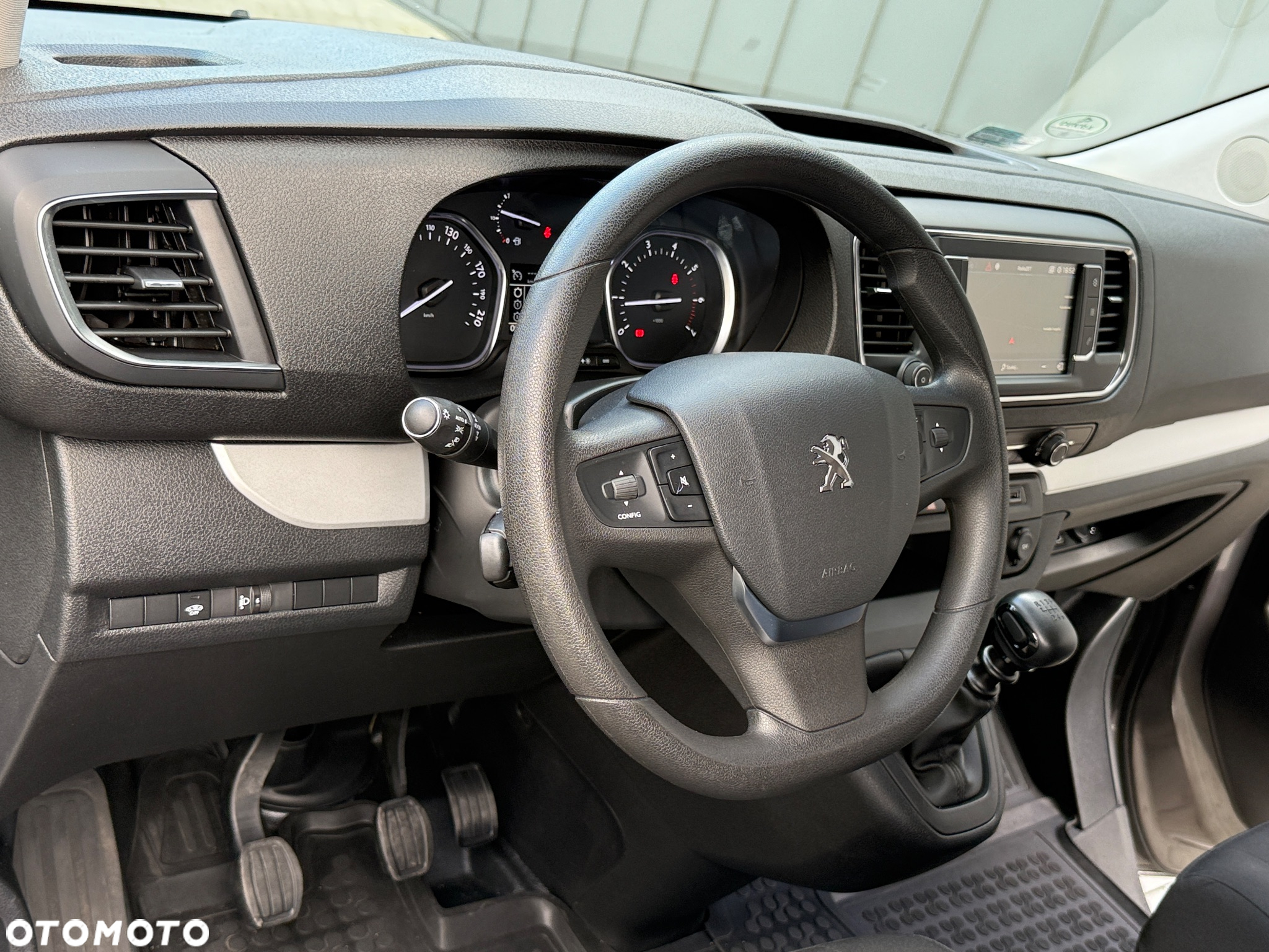 Peugeot Traveller 2.0 BlueHDi Standard Active - 8