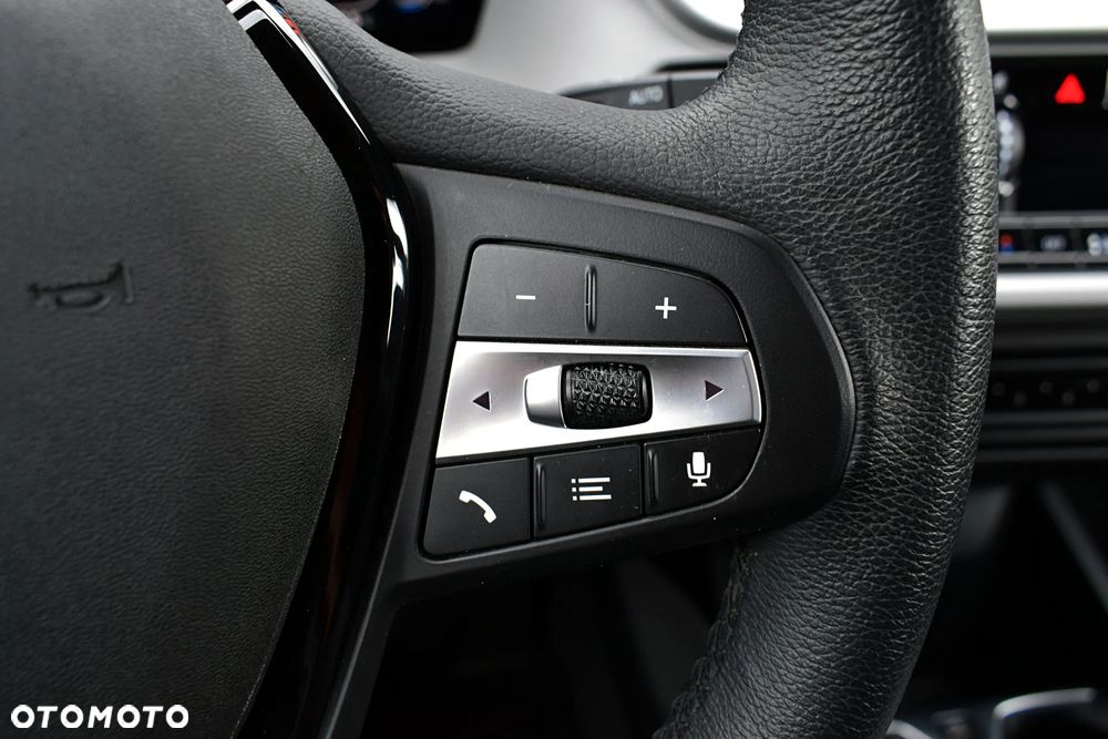 BMW Seria 1 118i - 10