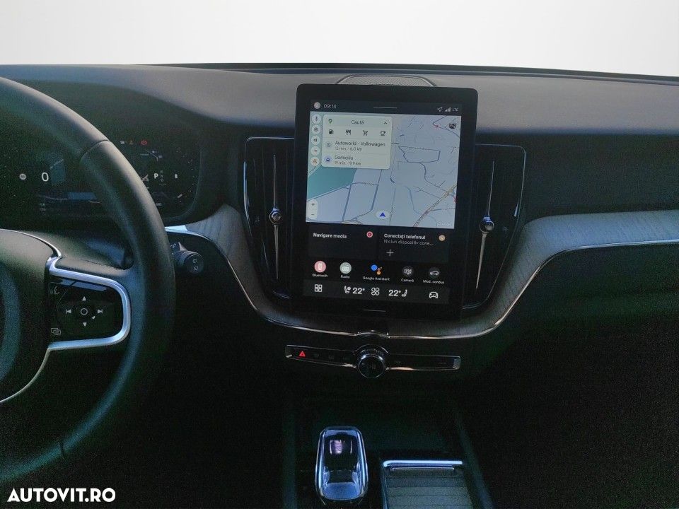 Volvo XC 60 B5 AT AWD MHEV Plus Dark - 15