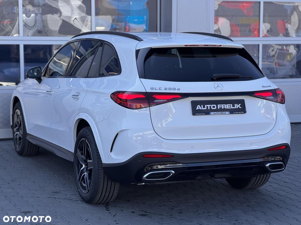 Mercedes-Benz GLC 200 d 4Matic 9G-TRONIC AMG Line Advanced - 11