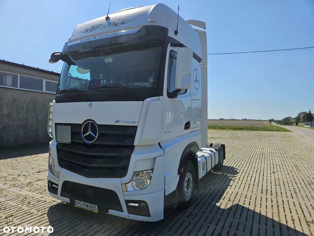 Mercedes-Benz ACTROS - 2