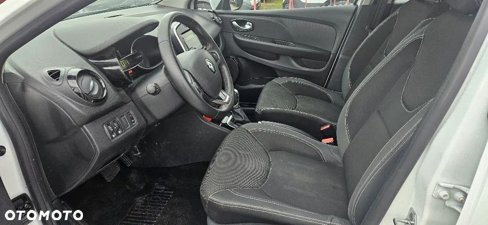 Renault Clio - 16