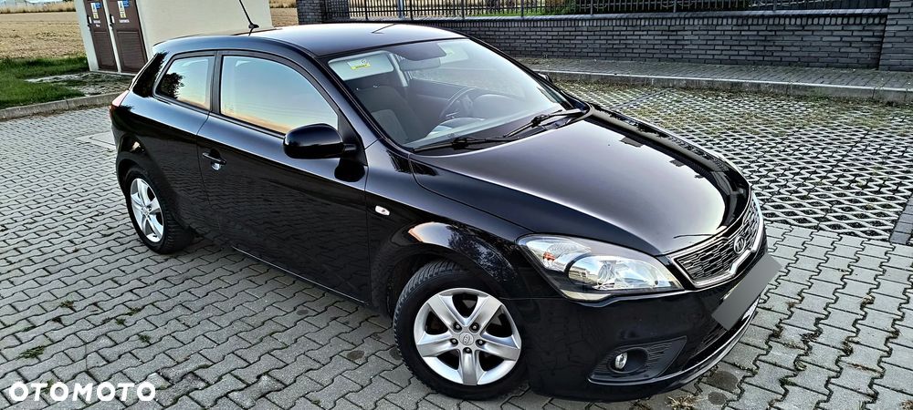 Kia Ceed Cee'd 1.6 Crdi S Euro2012 - 20