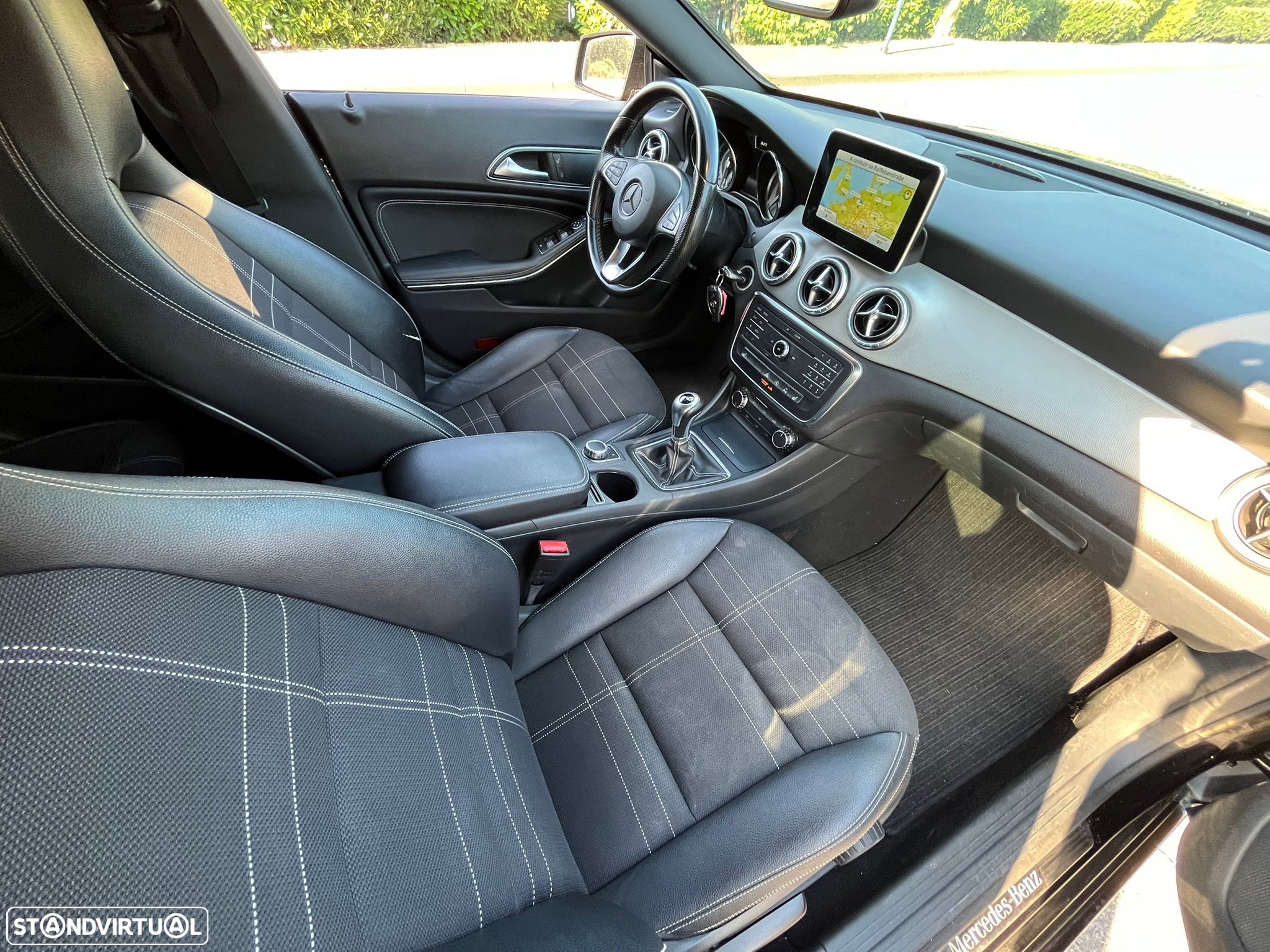 Mercedes-Benz CLA 200 d Shooting Brake Urban - 12