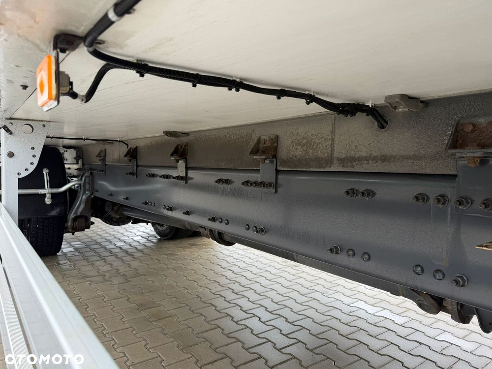 Renault T 430 / CHŁODNIA / 22 EUROPALETY / 8.8 M DŁUGOŚCI / SYPIALKA / AUTOMAT / EURO 6 / THERMO KING / 2018 ROK - 17