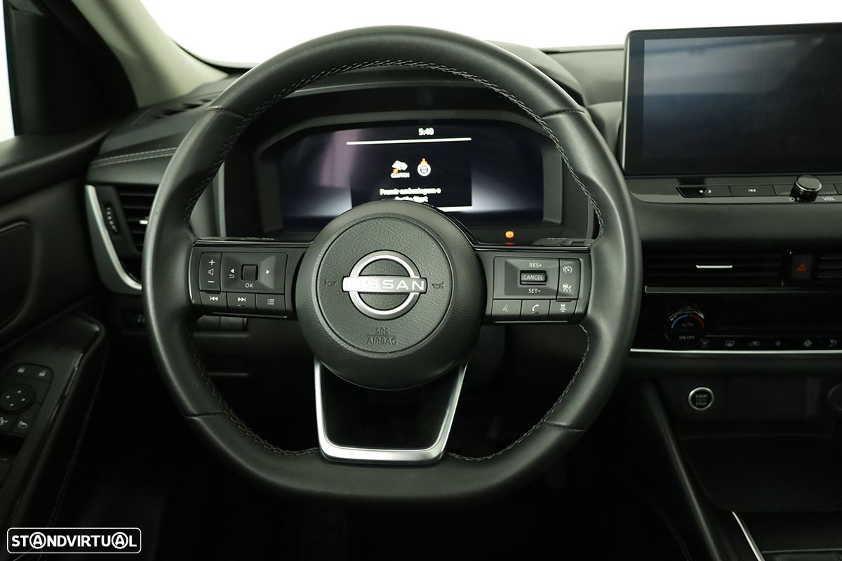 Nissan Qashqai 1.3 DIG-T N-Connecta LED - 14
