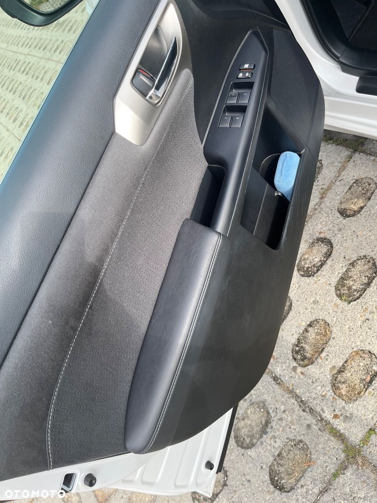 Lexus CT - 8