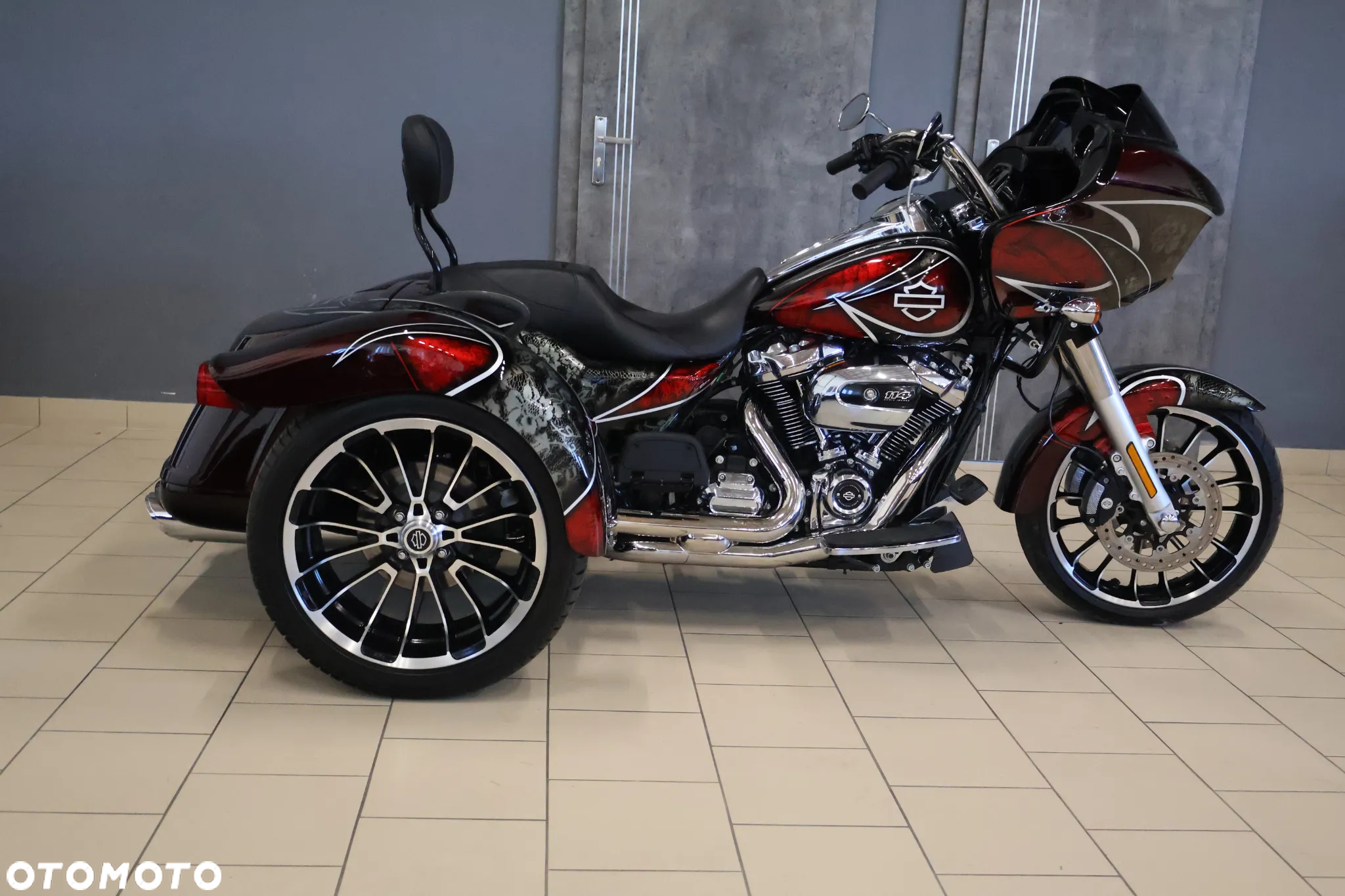 Harley-Davidson Touring Road Glide - 14