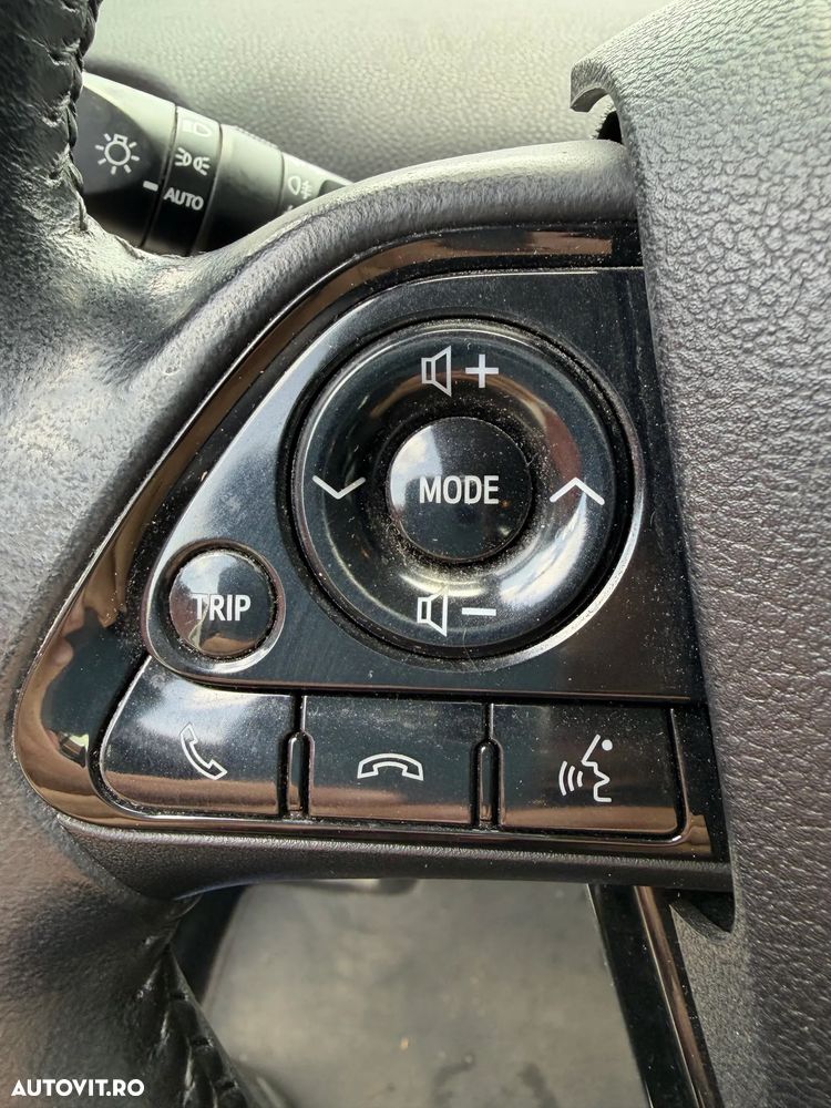 Toyota Prius - 28