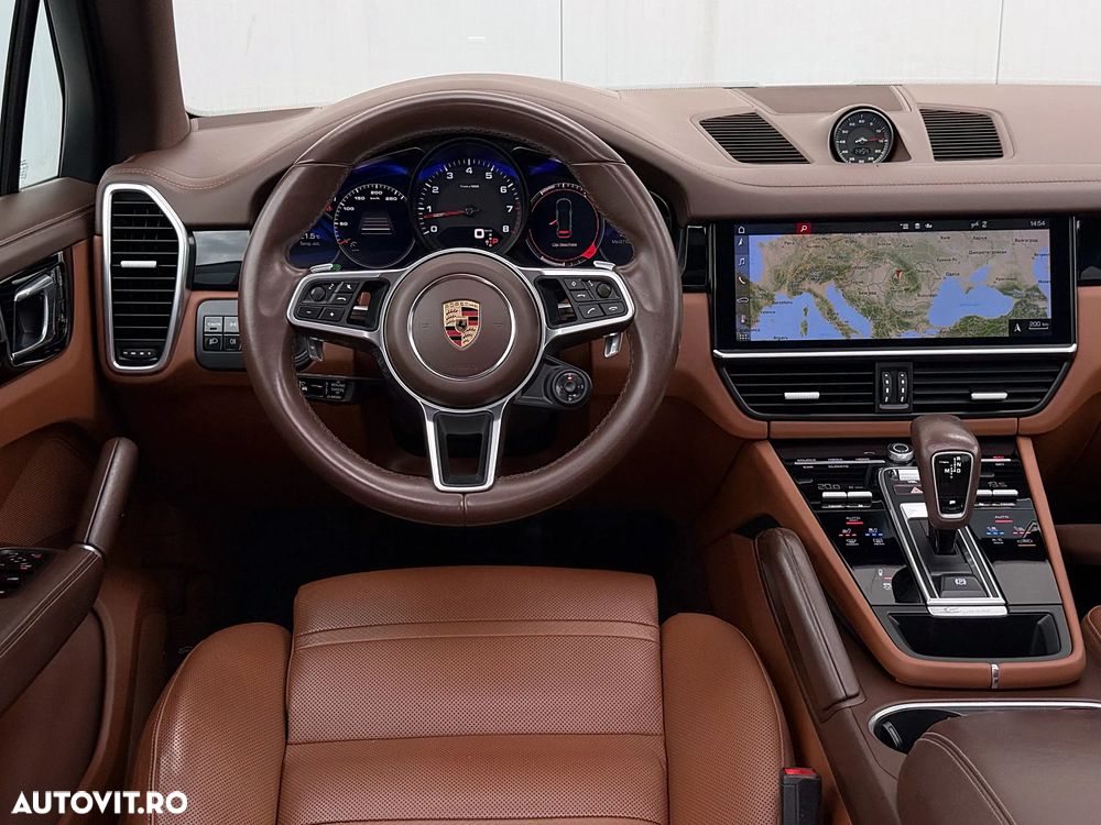 Porsche Cayenne Standard - 29