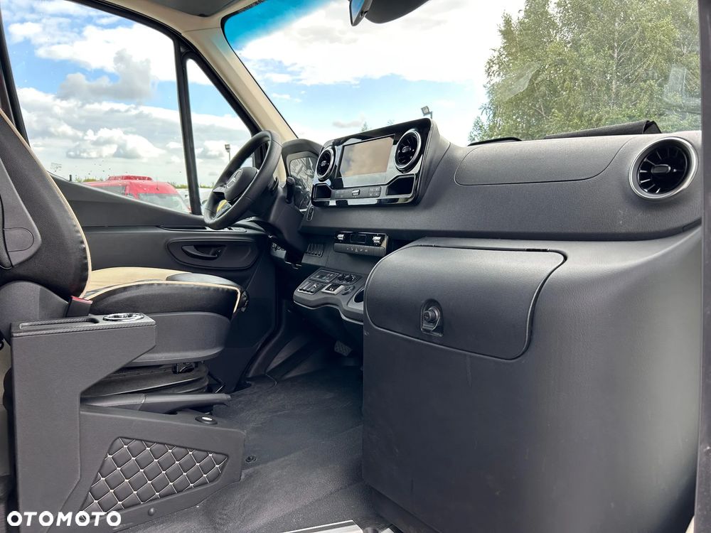 Mercedes-Benz Sprinter 519 - 14