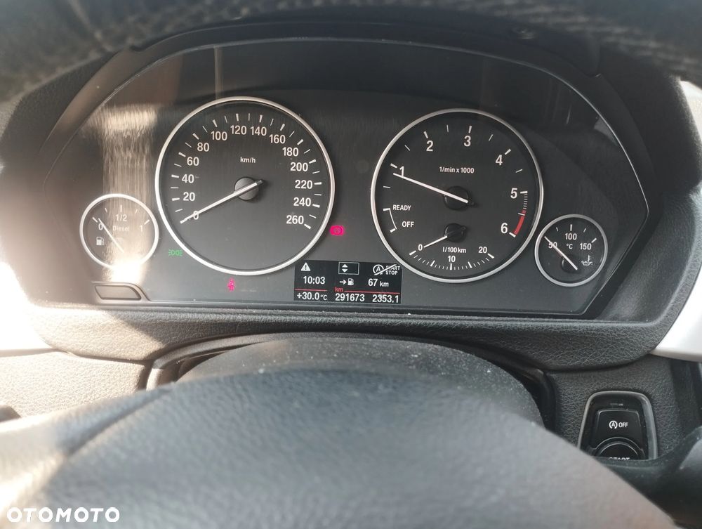 BMW Seria 3 320d xDrive - 5