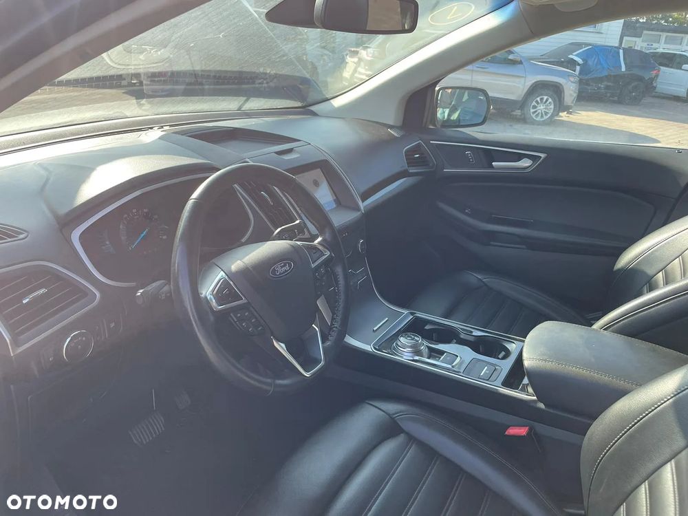 Ford Edge - 11