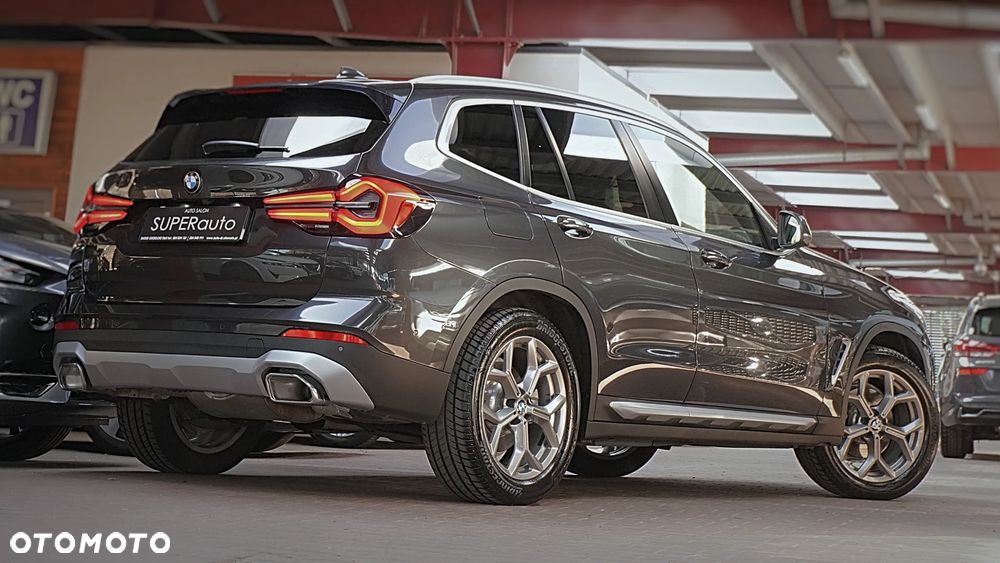 BMW X3 sDrive18d mHEV - 12