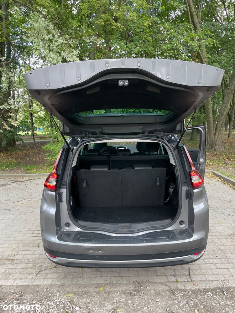 Renault Grand Scenic - 22