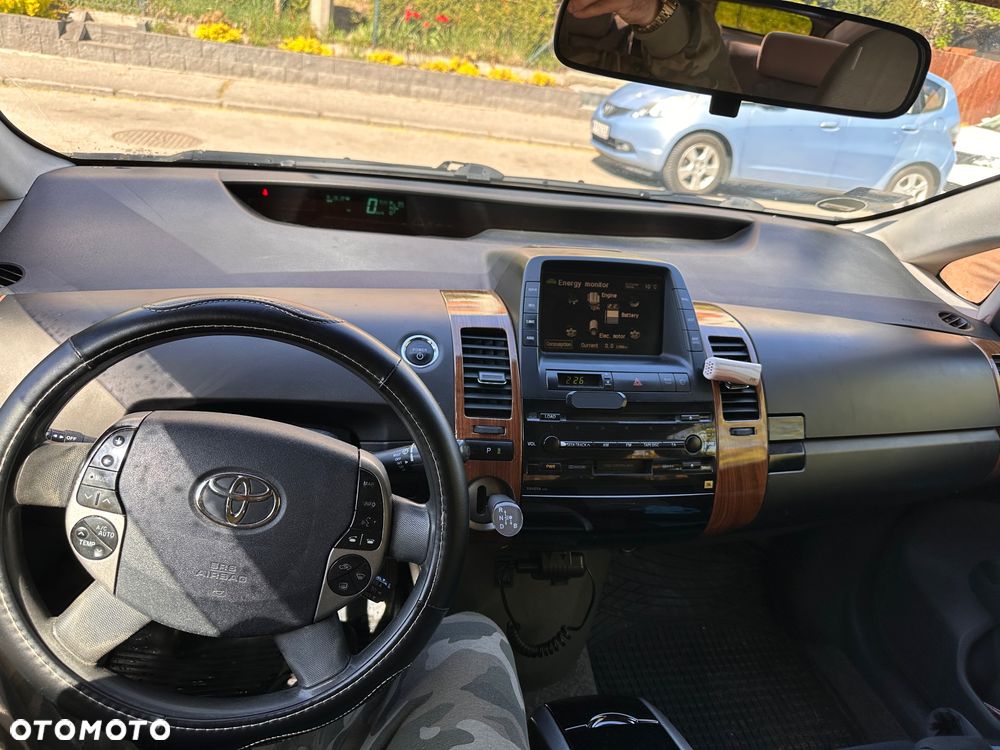 Toyota Prius 1.5 VVT-i Sol - 16