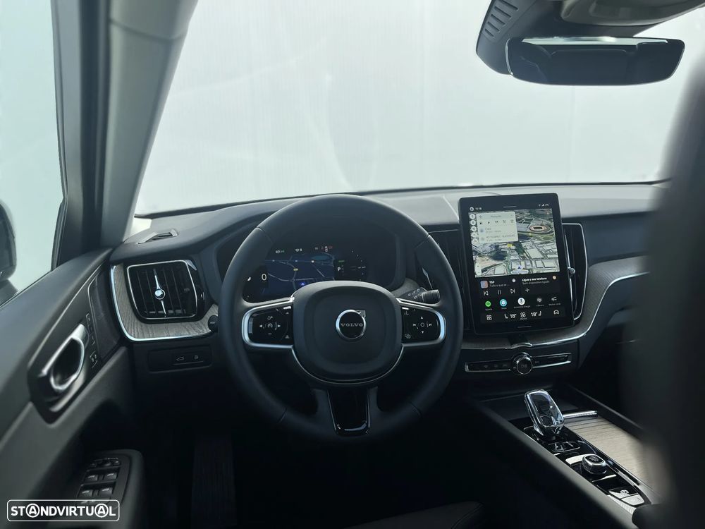 Volvo XC 60 2.0 T6 PHEV Plus Dark - 27