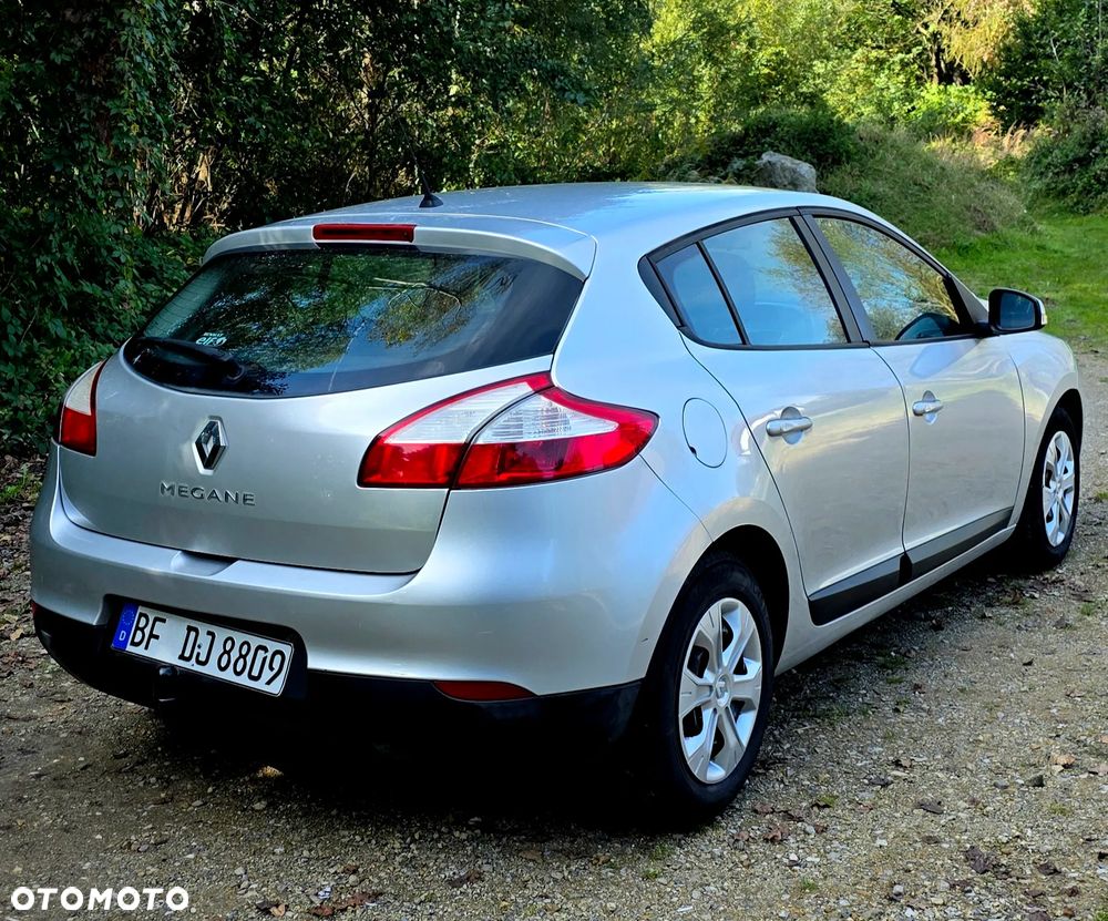 Renault Megane 1.6 16V 100 Authentique - 9