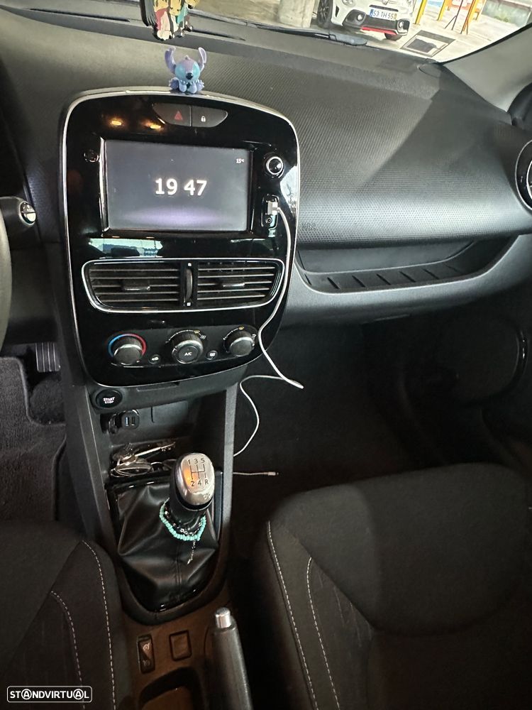Renault Clio 0.9 TCe Limited - 17