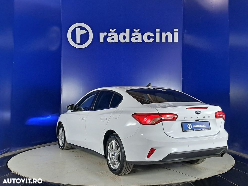 Ford Focus - 3