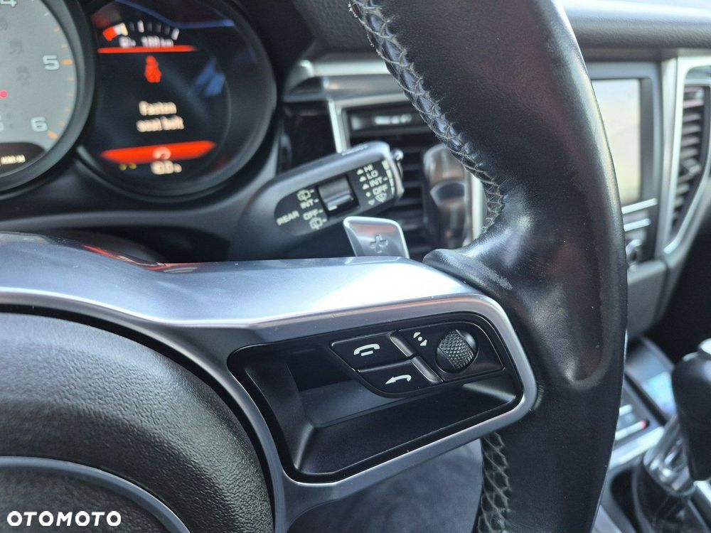 Porsche Macan - 30