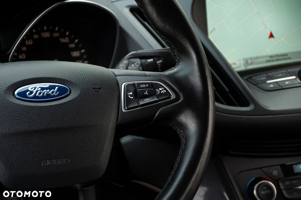 Ford Kuga 2.0 TDCi 4x4 Titanium - 34