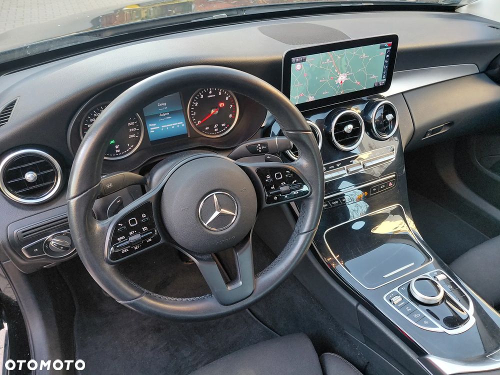 Mercedes-Benz Klasa C 180 9G-TRONIC - 19