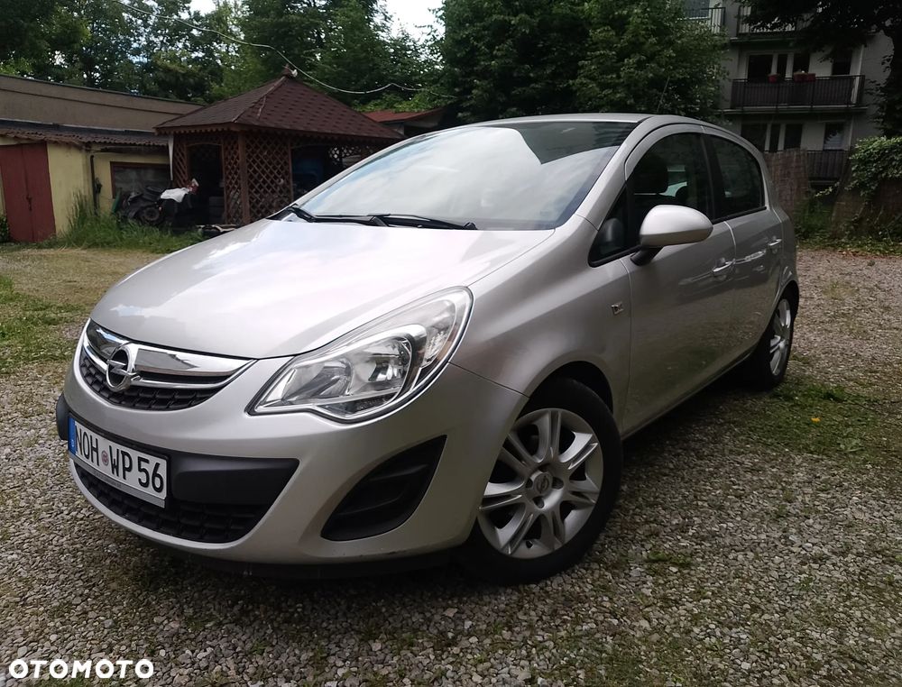 Opel Corsa 1.2 16V Edition - 2