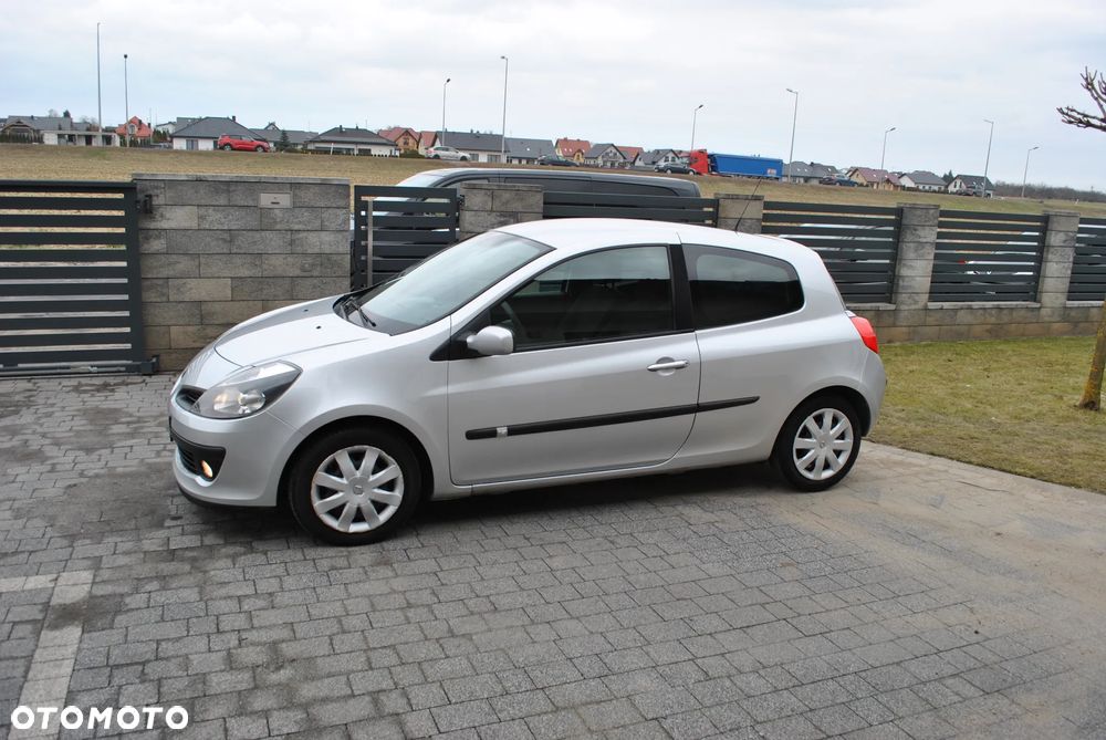 Renault Clio 1.2 16V Exception - 9