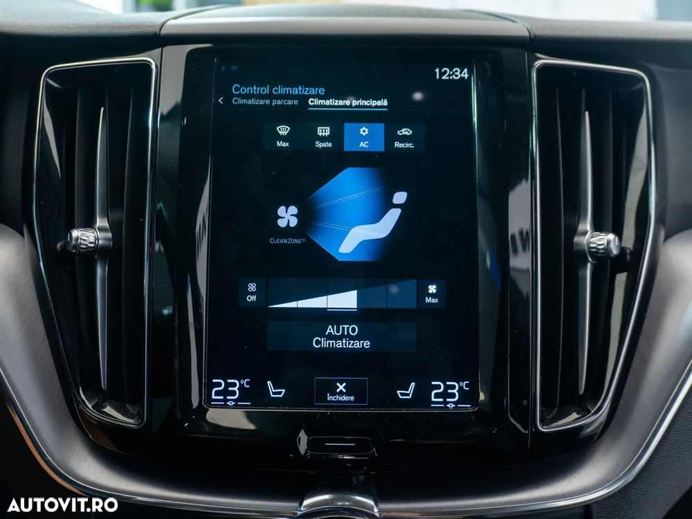 Volvo XC 60 D4 AWD Geartronic Momentum - 20