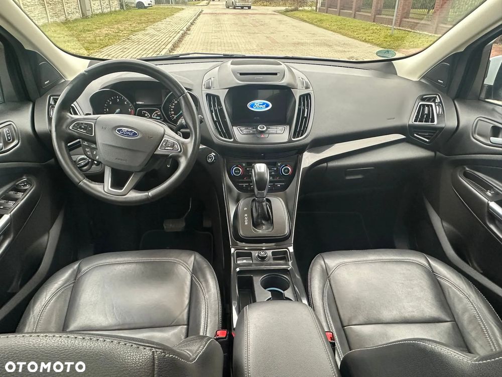 Ford Kuga 2.0 TDCi 4x4 ST-Line - 11