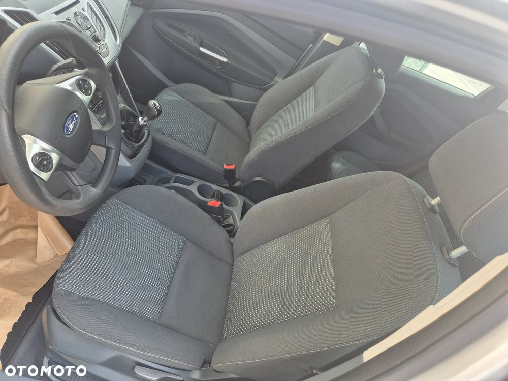 Ford C-MAX - 17