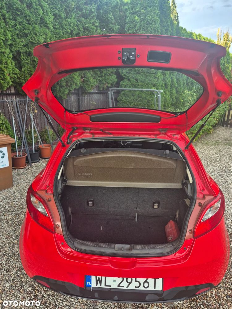 Mazda 2 - 5