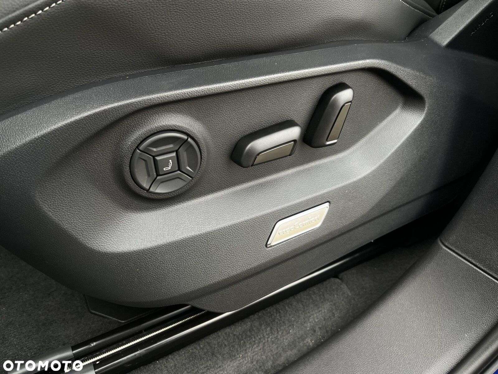 Volkswagen Touareg 3.0 V6 TDI 4Motion R-Line - 16