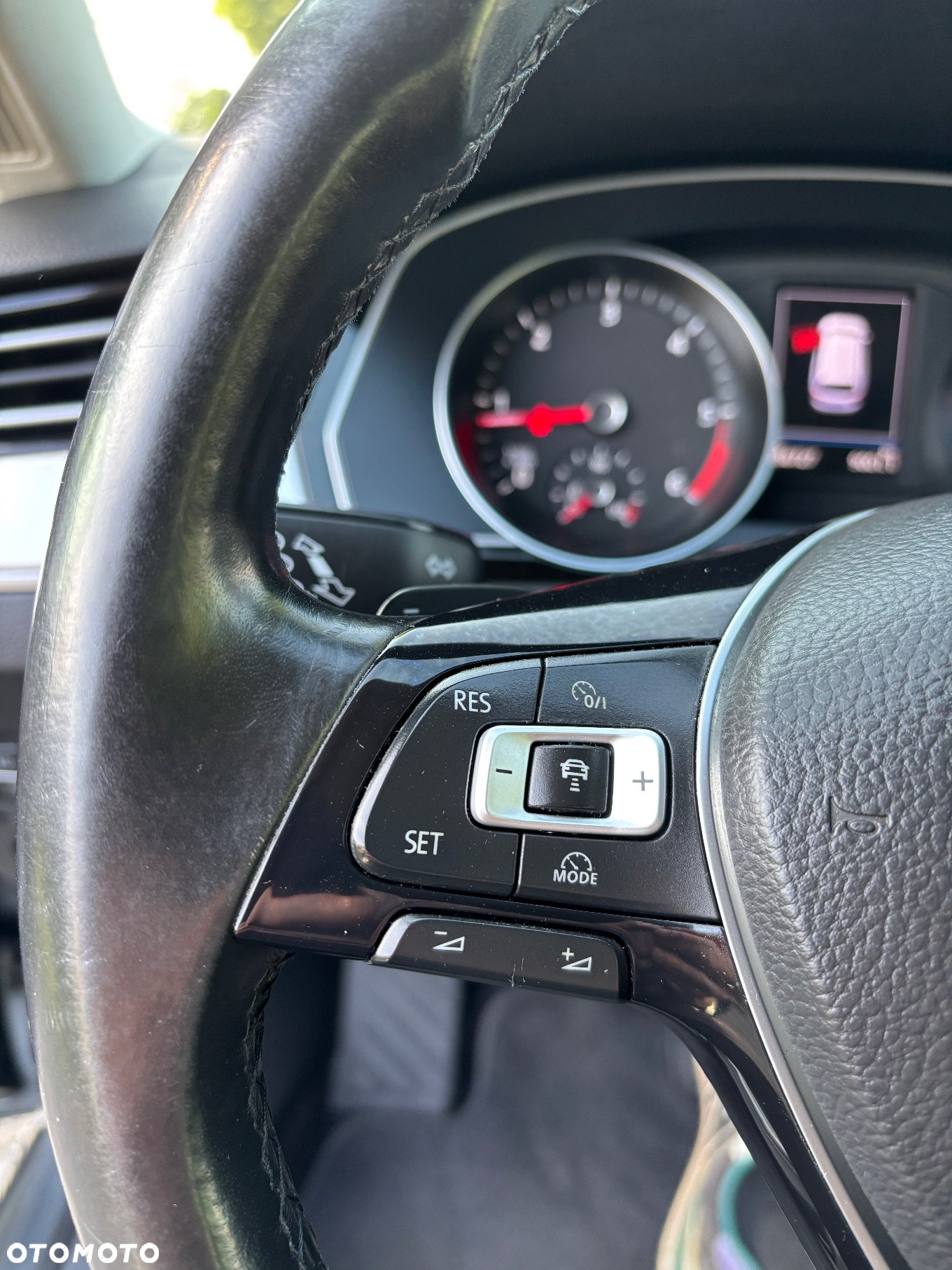 Volkswagen Passat Variant 2.0 TDI DSG (BlueMotion Technology) Comfortline - 32