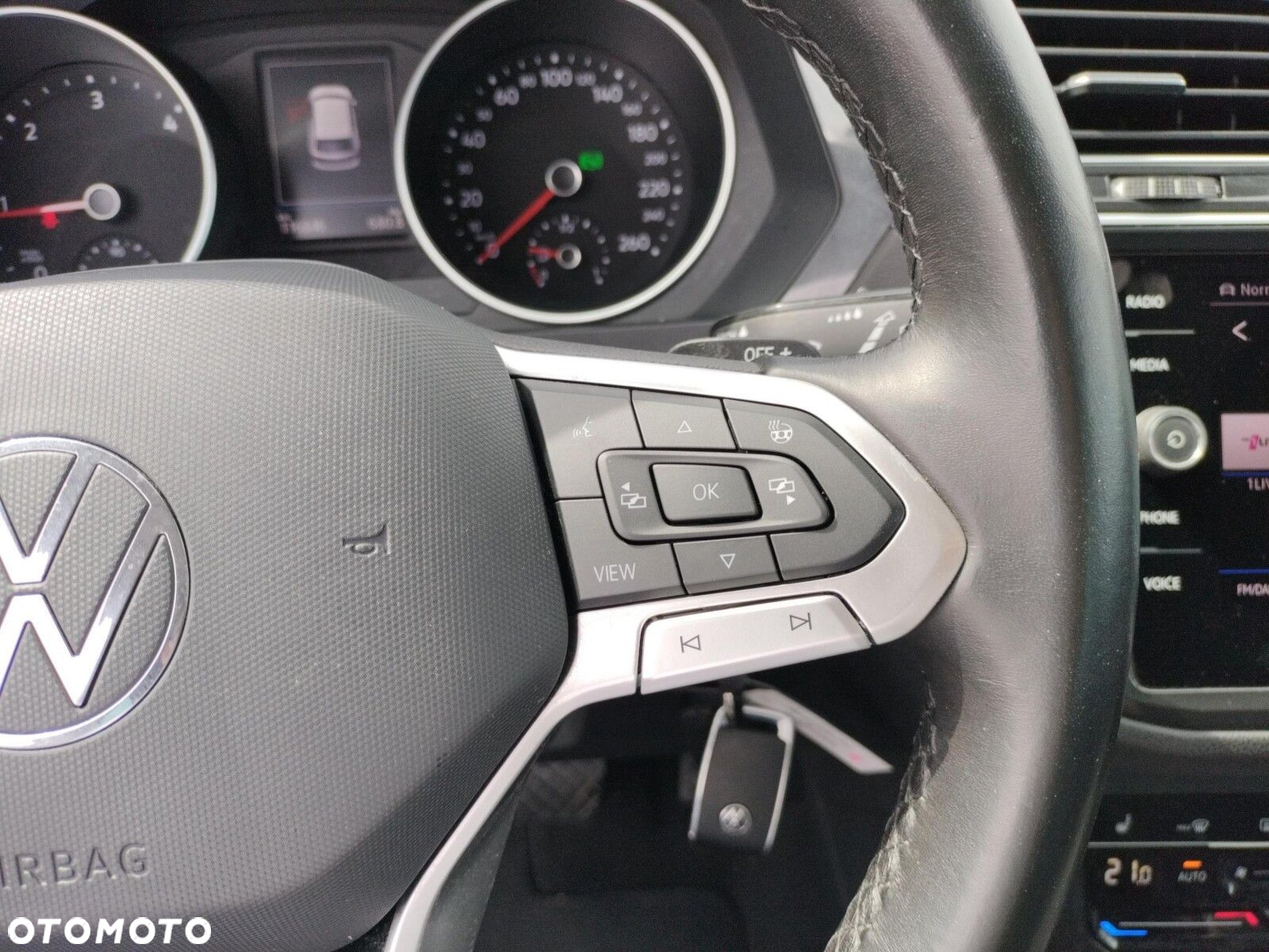 Volkswagen Tiguan - 24