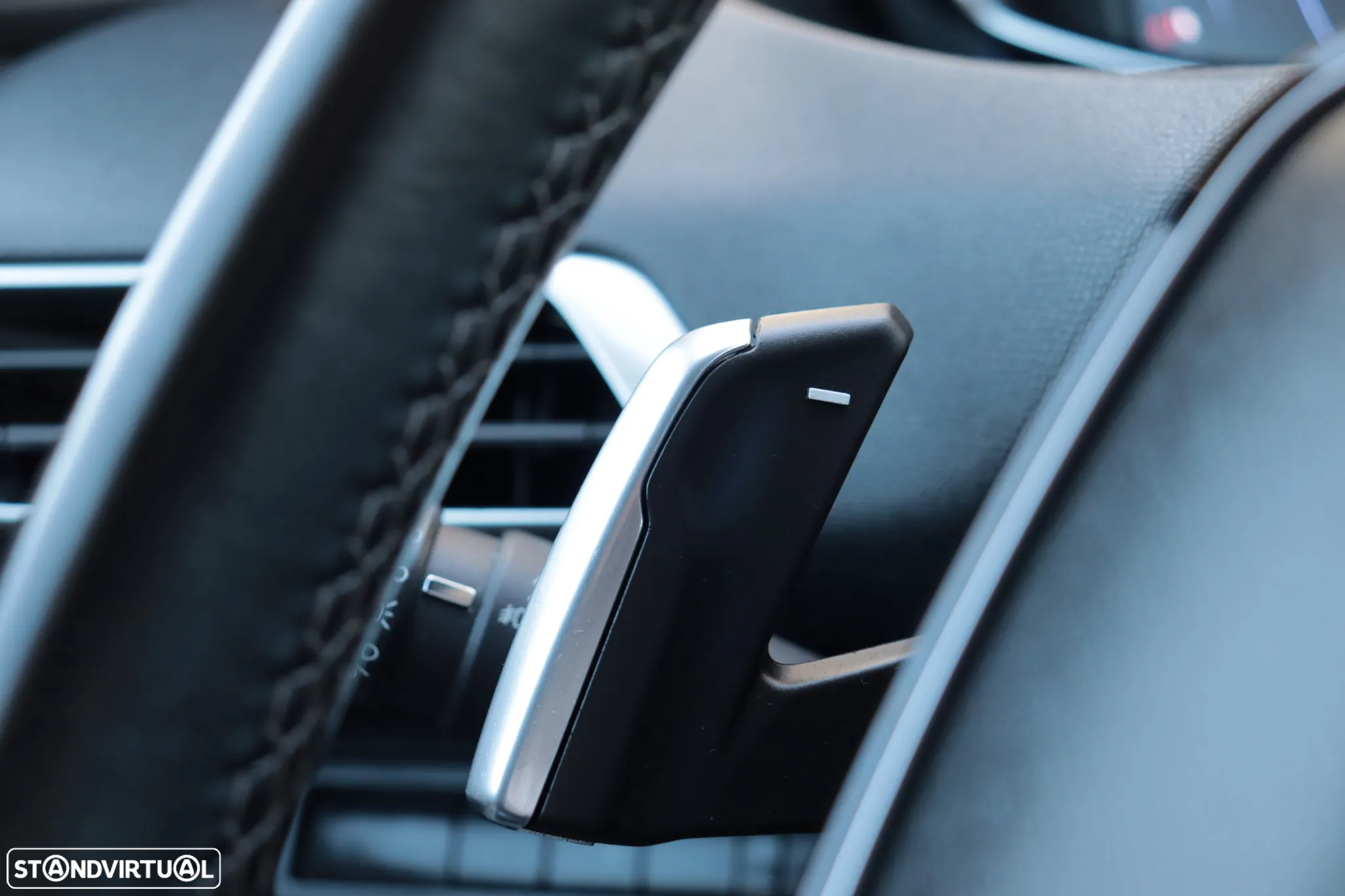 Peugeot 5008 1.2 PureTech Allure EAT8 - 28