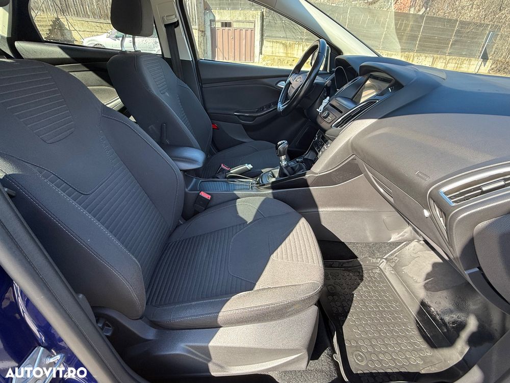 Ford Focus 1.0 EcoBoost Titanium - 10